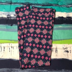 Simply Southern Leggings.